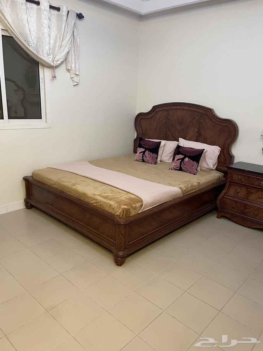 غرفة نوم شبه جديدة استخدام بسيط جدا  وخشب ممتاز64368922525057113