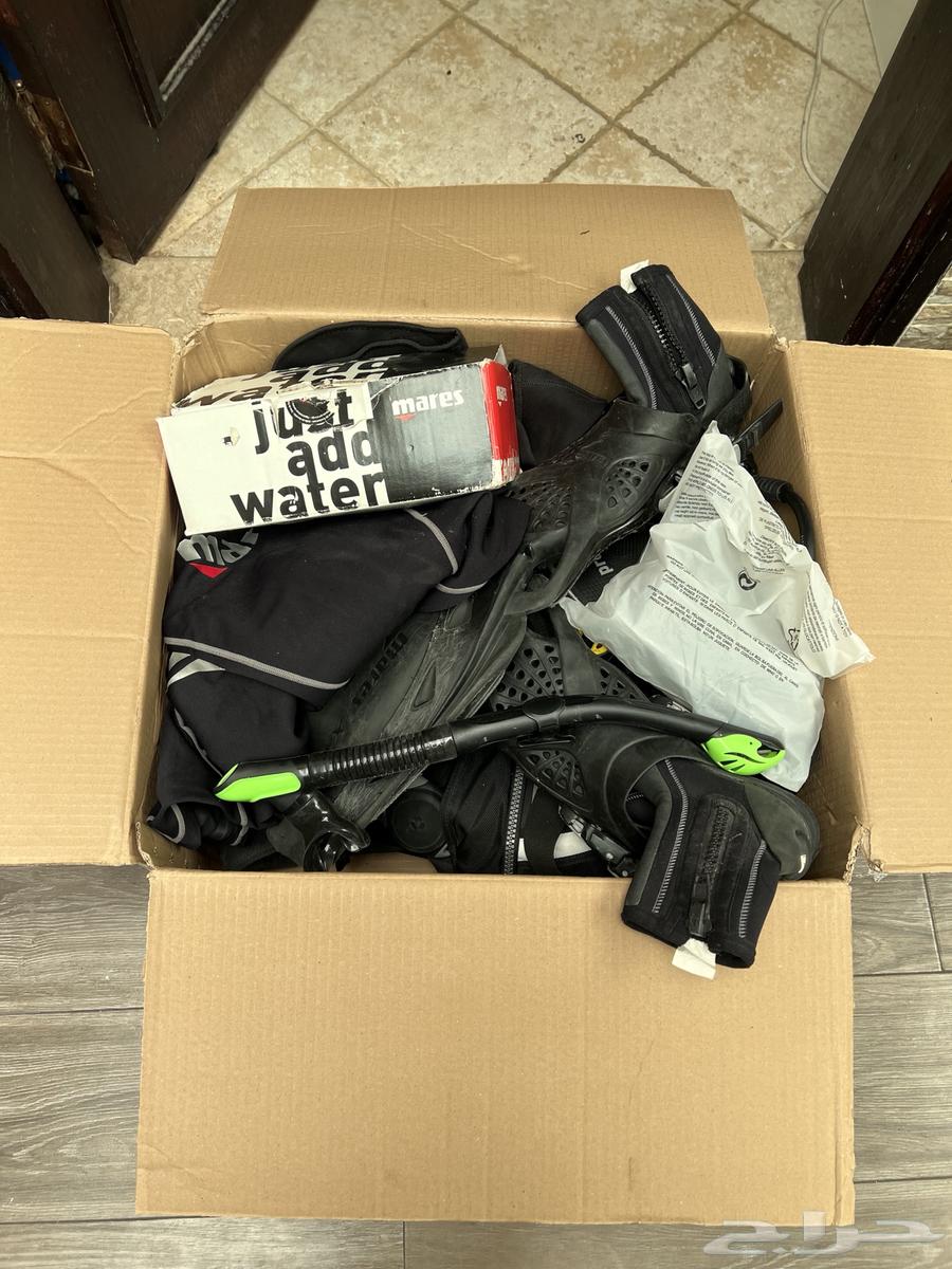 عدة غوص نظيفه جدا المقاس لارج64367114798593113