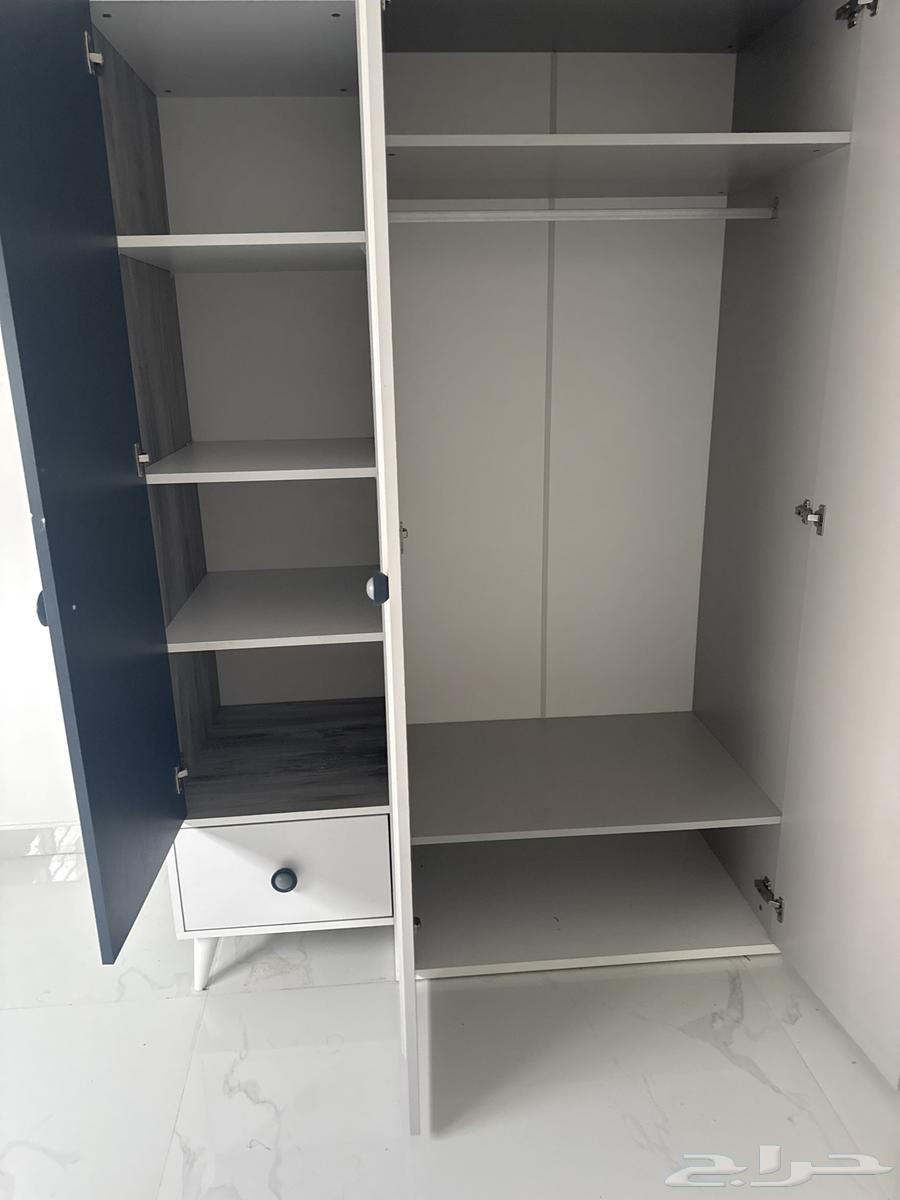 غرفة نوم متكامله ولدي سرير نفر ونص64365791593219111