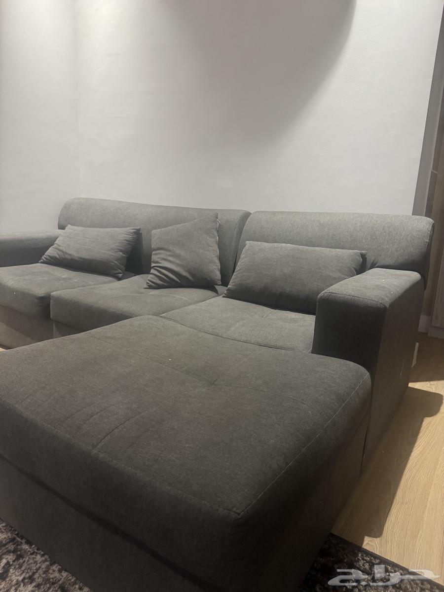 L-shaped sofa64364545484930112