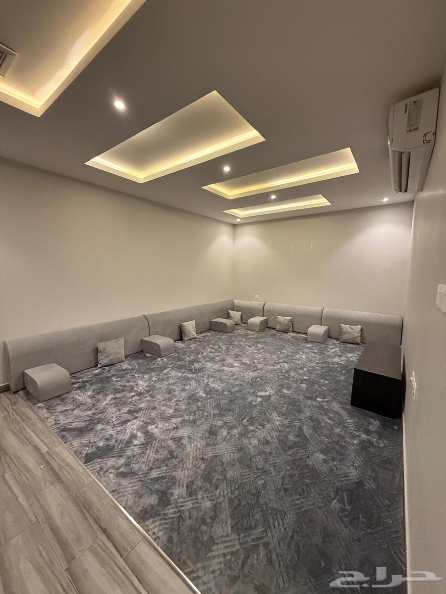 للبيع مجلس كامل64373418353155113