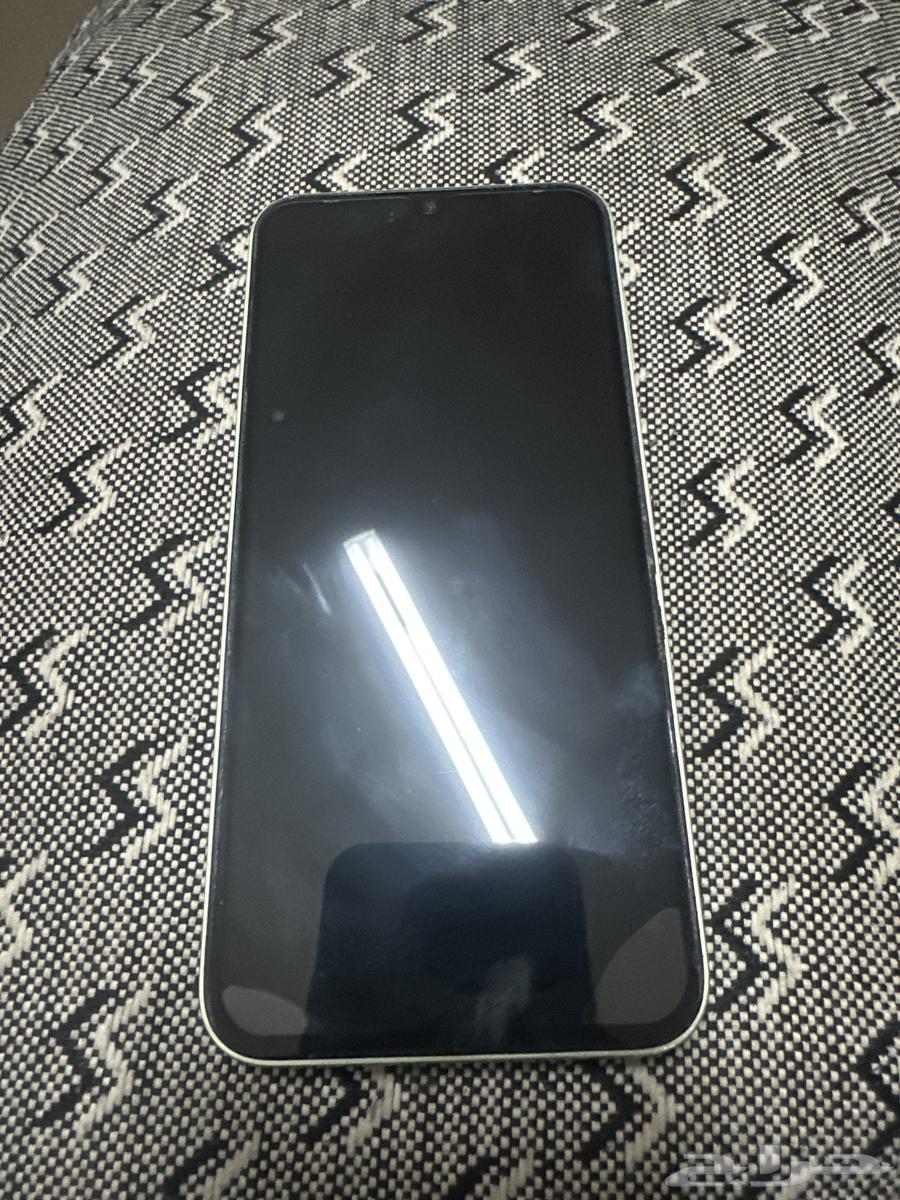 جوال سامسونج للبيع مستخدم 700 ريال قابل للتفاوض64375738754689110