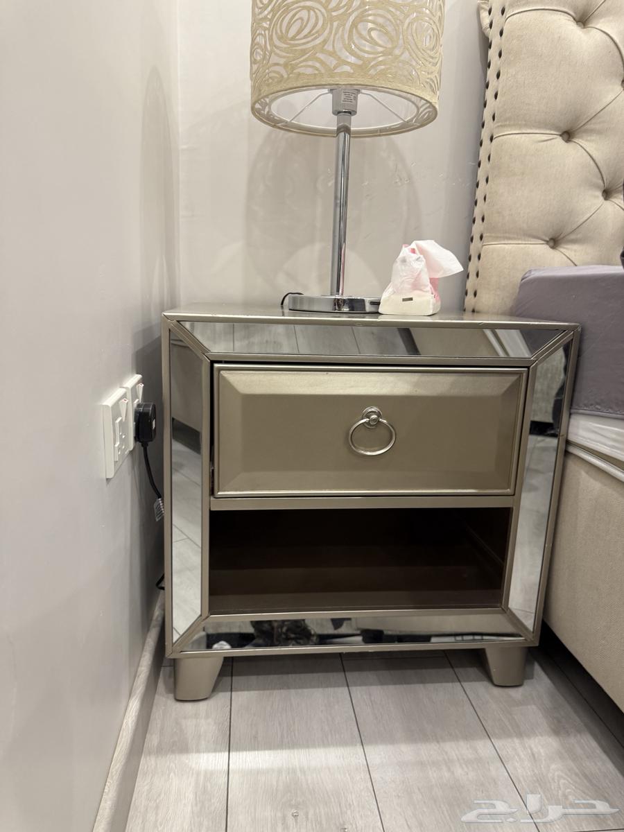 طقم غرفة نوم سرير king size و 2 كومدينا64374758891267114