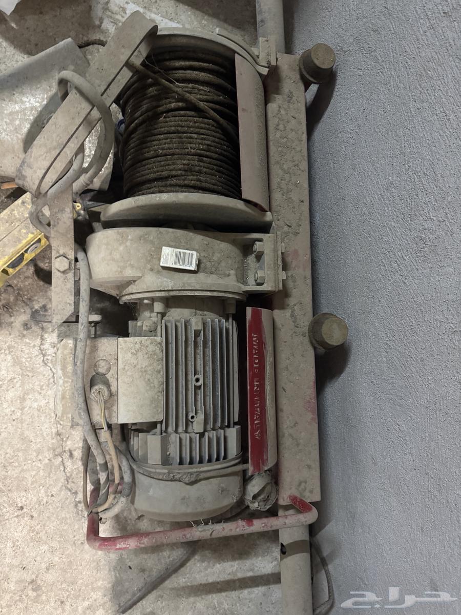 خزان ماء 20 طن و3 بركسات وونش64370813250817111