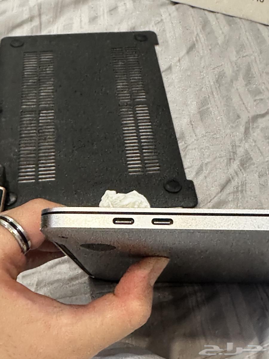 Macbook Pro M1 نظيف جدا 100 شحنه64376185255043112