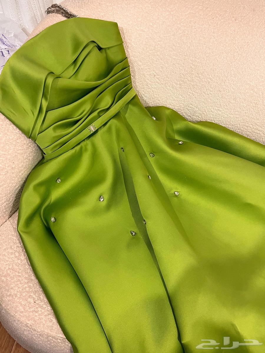 فستان من المصممه انتصار النجم64368266814339110