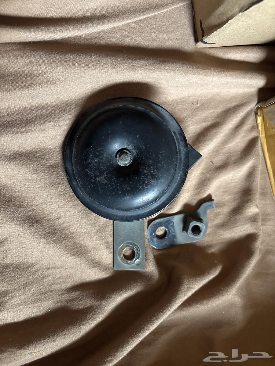 سماعات تويوتا برادو وبوري كورولا64366190039170113