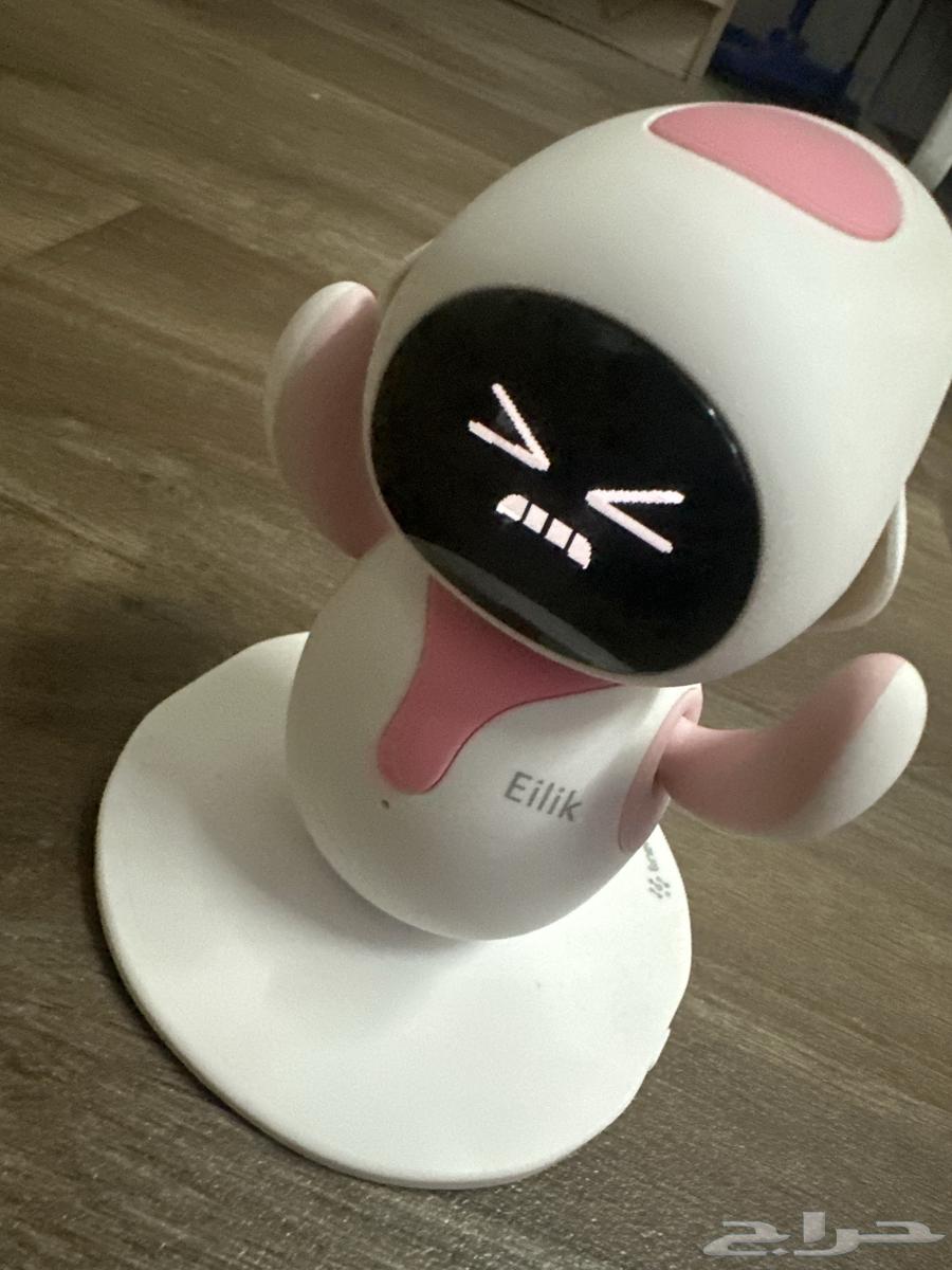 روبوت ايلك استعمال شهرين الى ثلاث شهور نضيف مع جميع ملحقاتة64367172921857111