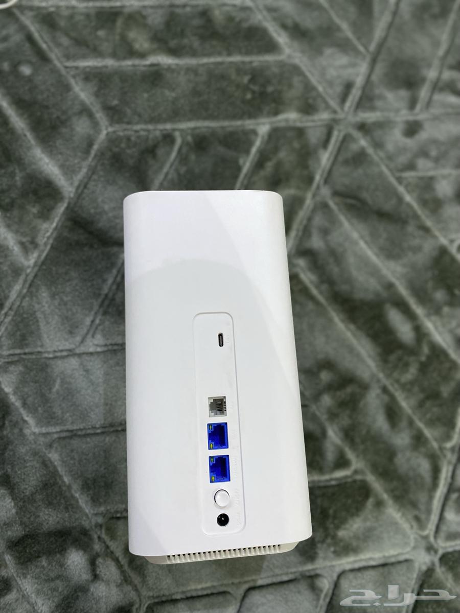 STC 5G modem and router64363800347778111