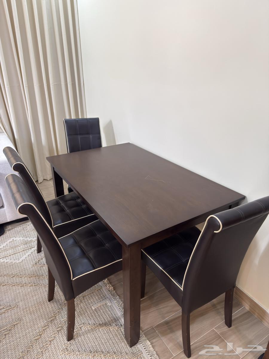 Dining table64370098117635112