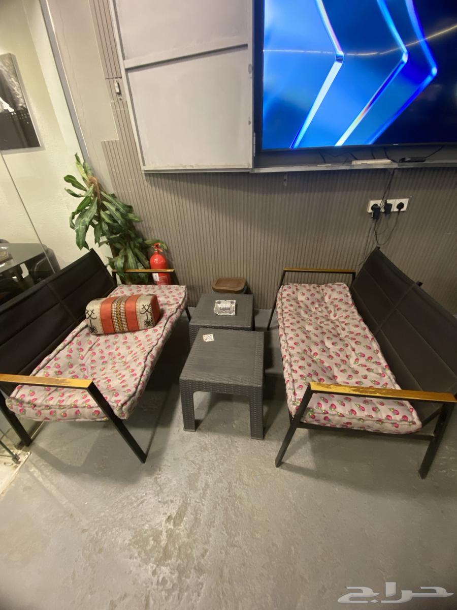 أغراض محل شاهي للبيع64374510320257111