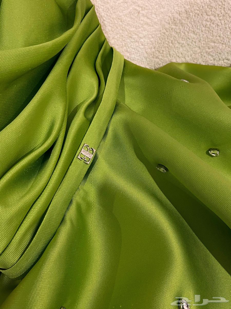 فستان من المصممه انتصار النجم64368266814339111