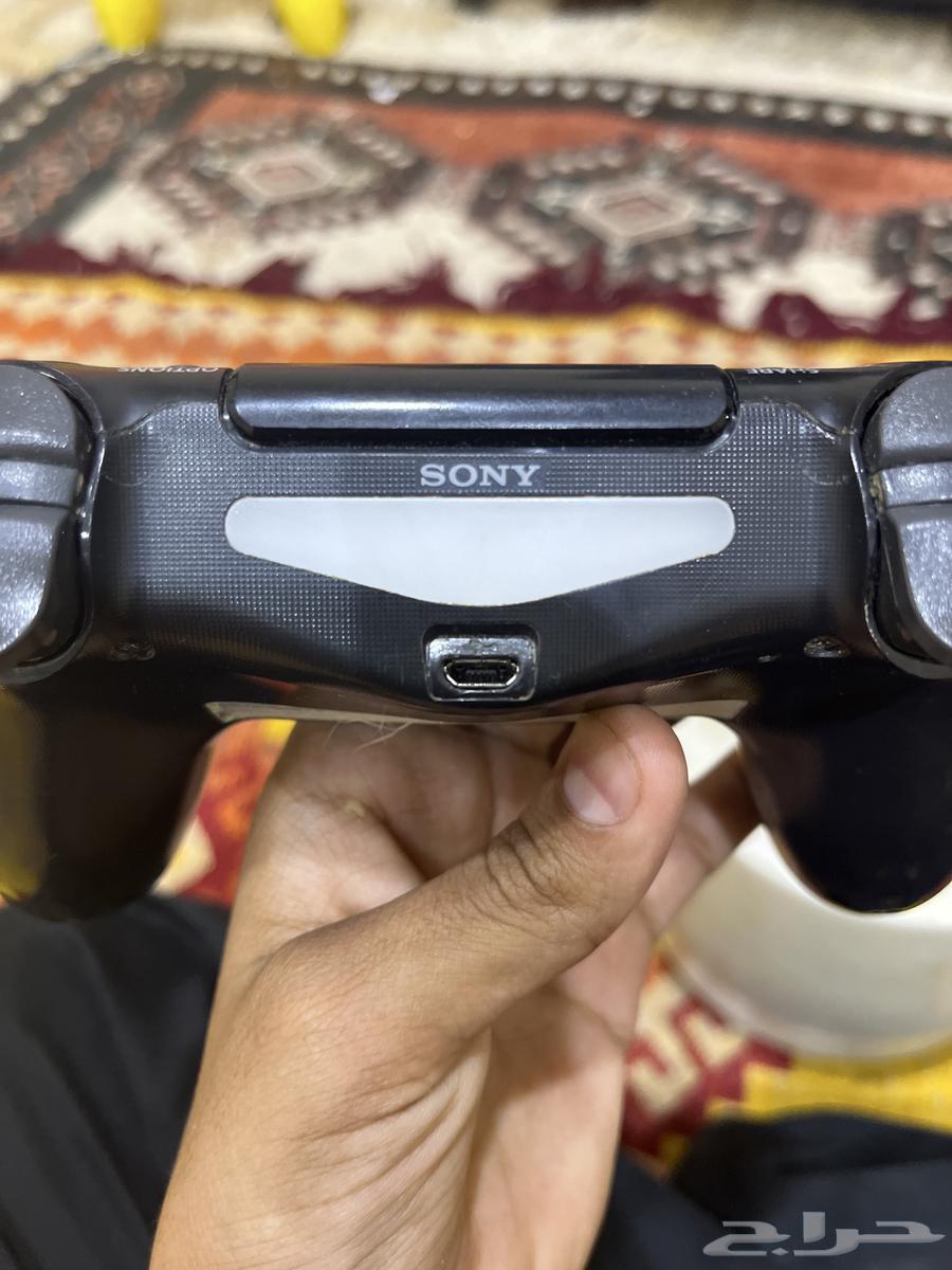 يد سوني 464368455686914111