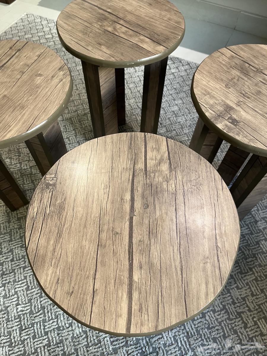 للبيع طاولات خشب أربعه خدمه مع وحده كبيره64370813365890112