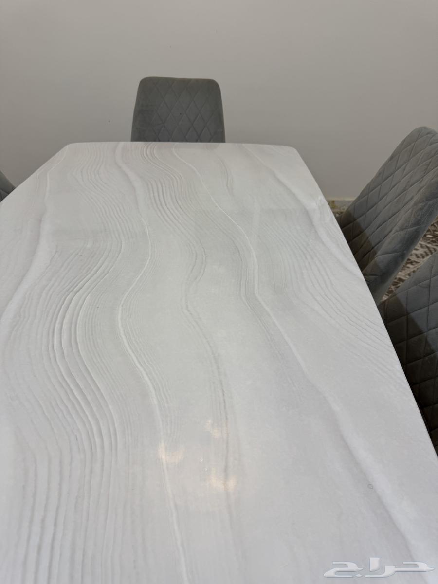 Dining table with 6 chairs64363309153793111