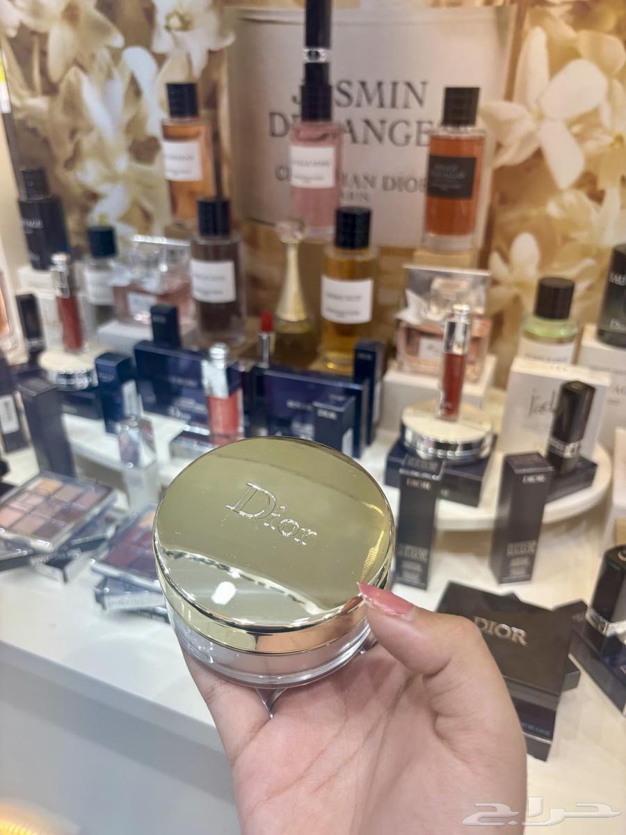 مكياج ماركة ديور الاصلي64374039091587111
