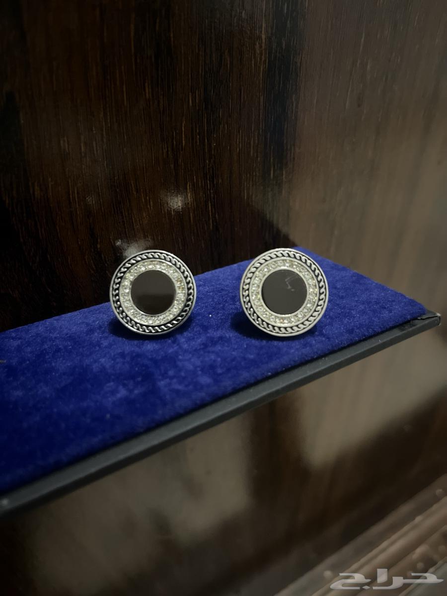 A collection of cupcakes64369160303745114