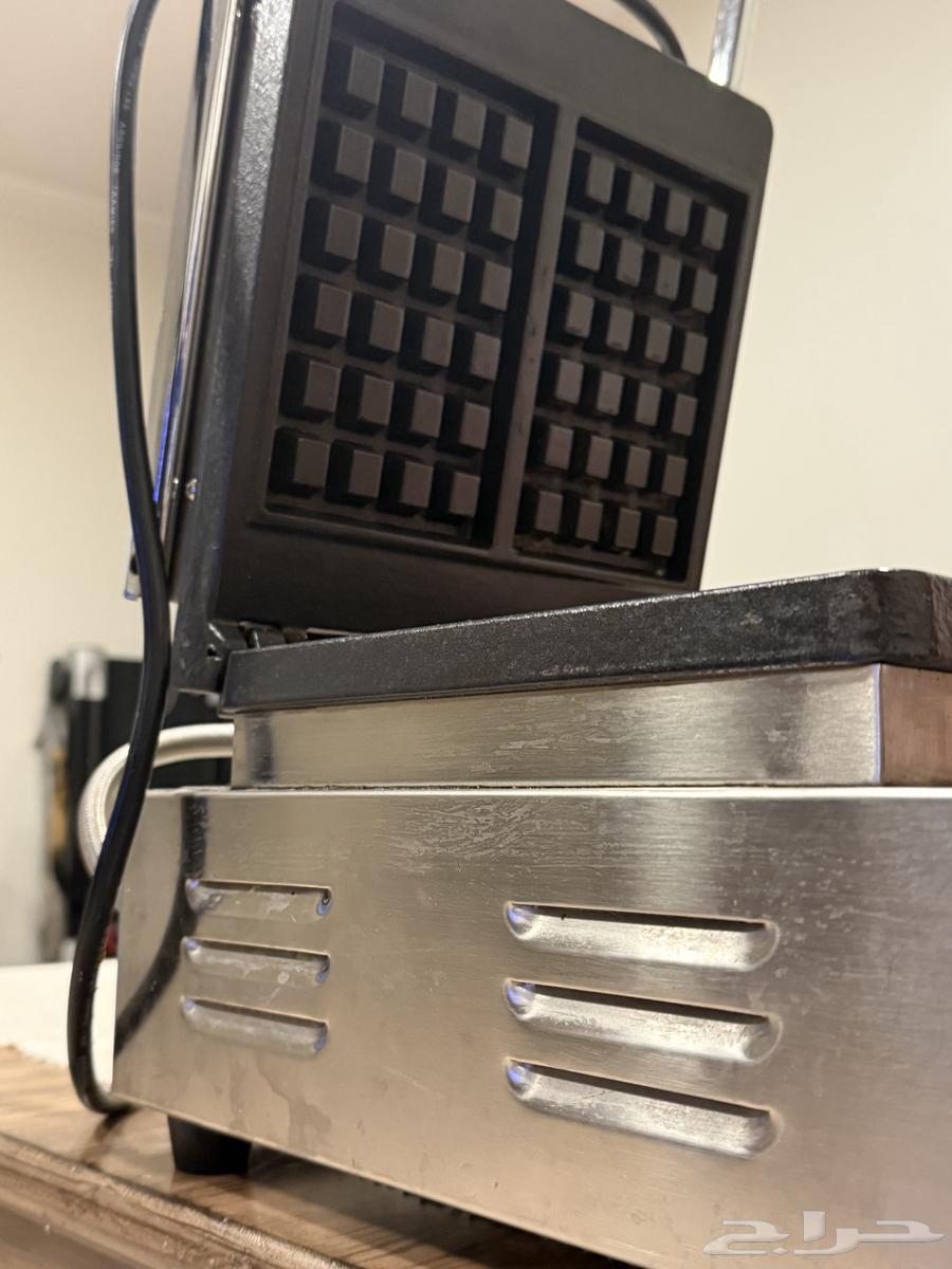 مكينة وافل شبه جديده علا سوم64375648339074111