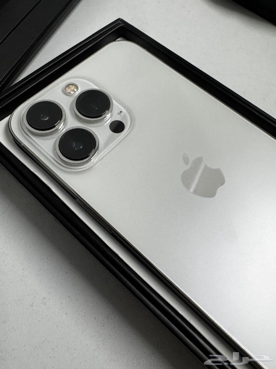 iphone 13 pro بوضع نظيف جدا كامل الملحقات64369010370177111