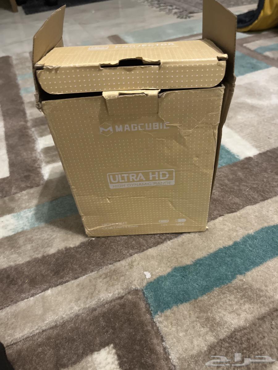 Multimedia projector64366293137027111