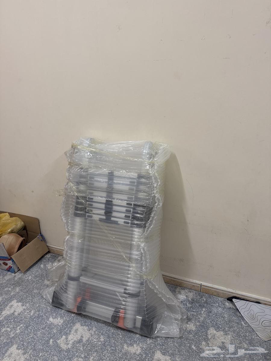 7-meter telescopic ladder64369513422083111