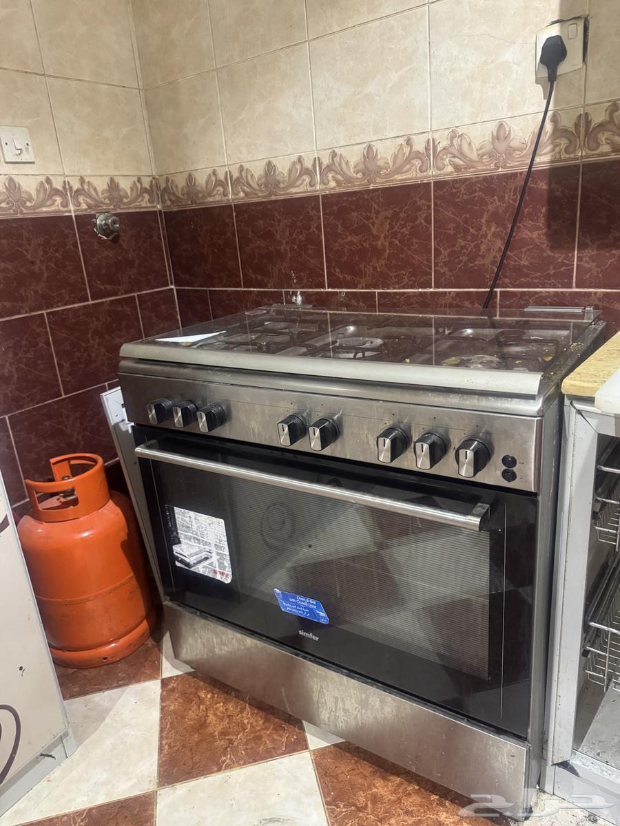 للبيع عفش شبه جديد64374215573761112