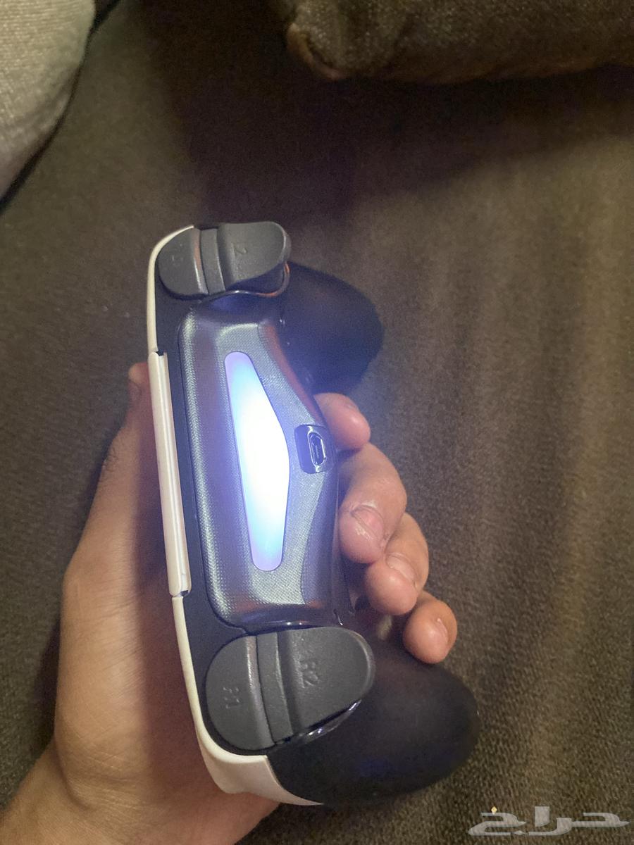 For sale, genuine Sony PS4 controller, no issues, price negotiable64367755544065114