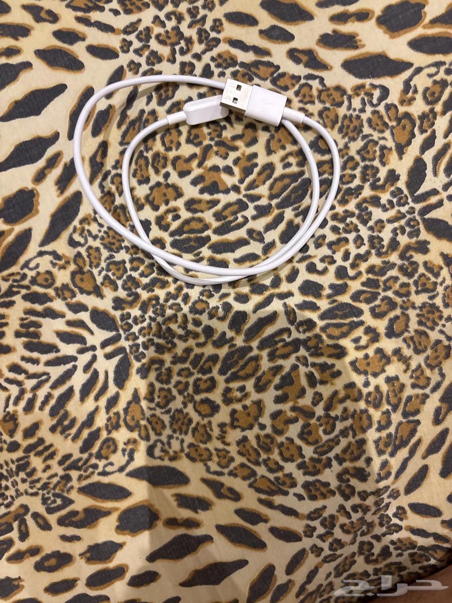 ساعة هواوي باند 7 مع شاحن جديده ونظيفه64373950016259111