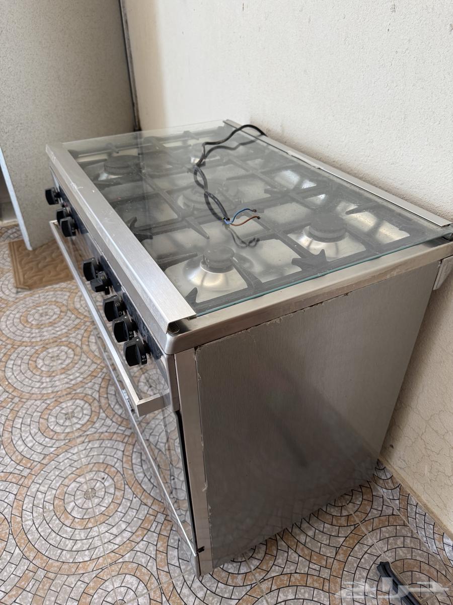 للبيع فرن ايطالي   5 عيون غاز   الفرن كهرباء   حالة ممتازة64367332863361112