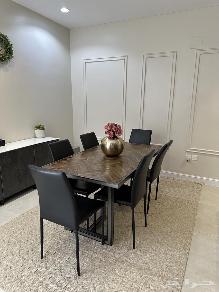 طاولة طعام فاخرة مع الكراسي64369557343747110