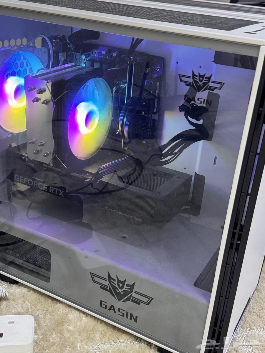 Gaming Computer with Little Use64372653362307110