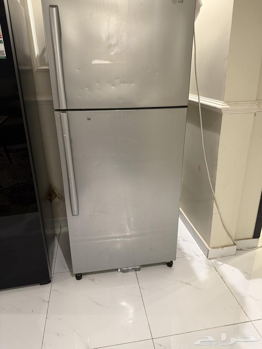 للبيع ثلاجة LG نظيفة64376259541123110