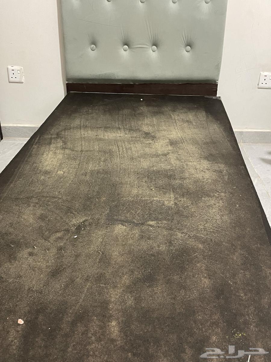 سرير نفر وطاوله قيمنق كبيره64366819669250113