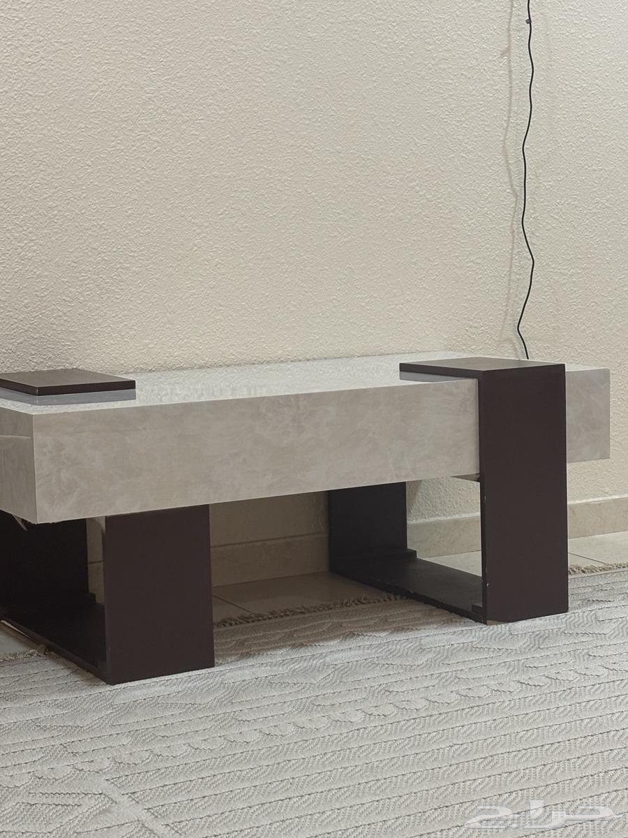 طاولة للبيع عالسوم64369352521217110