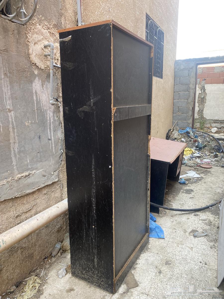 دواليب خشب بصحه جيده للبيع64370497395843113