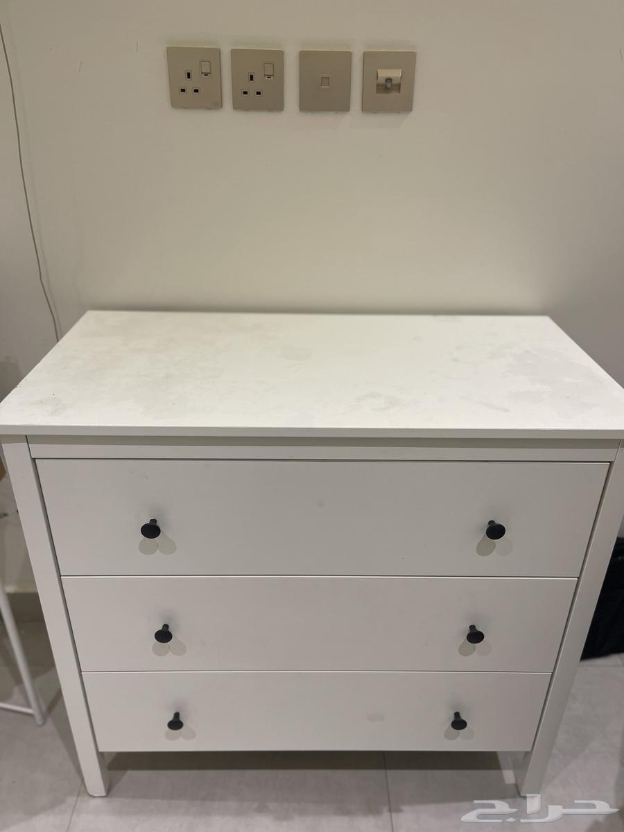 درج و دولاب ملابس من ايكيا64364262690434111