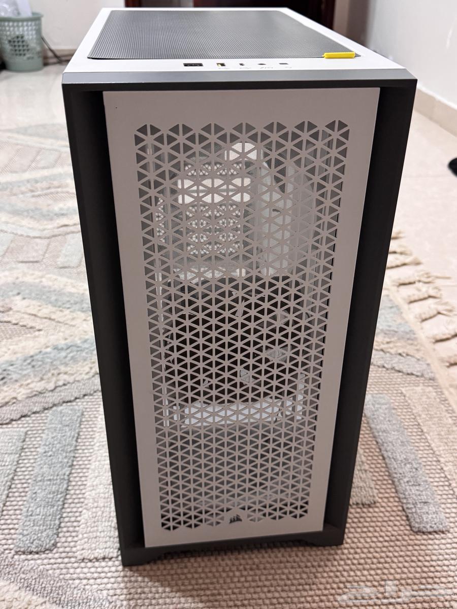 كيس كورسير نظيف للبيع على السوم سبب البيع التغيير64372067489667111