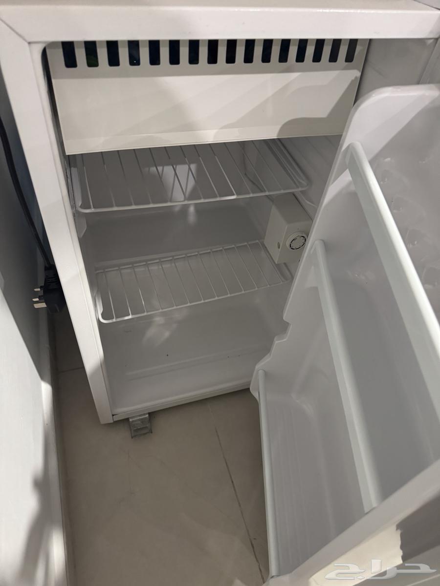 ثلاجة صغيره للبيع64374817588866111