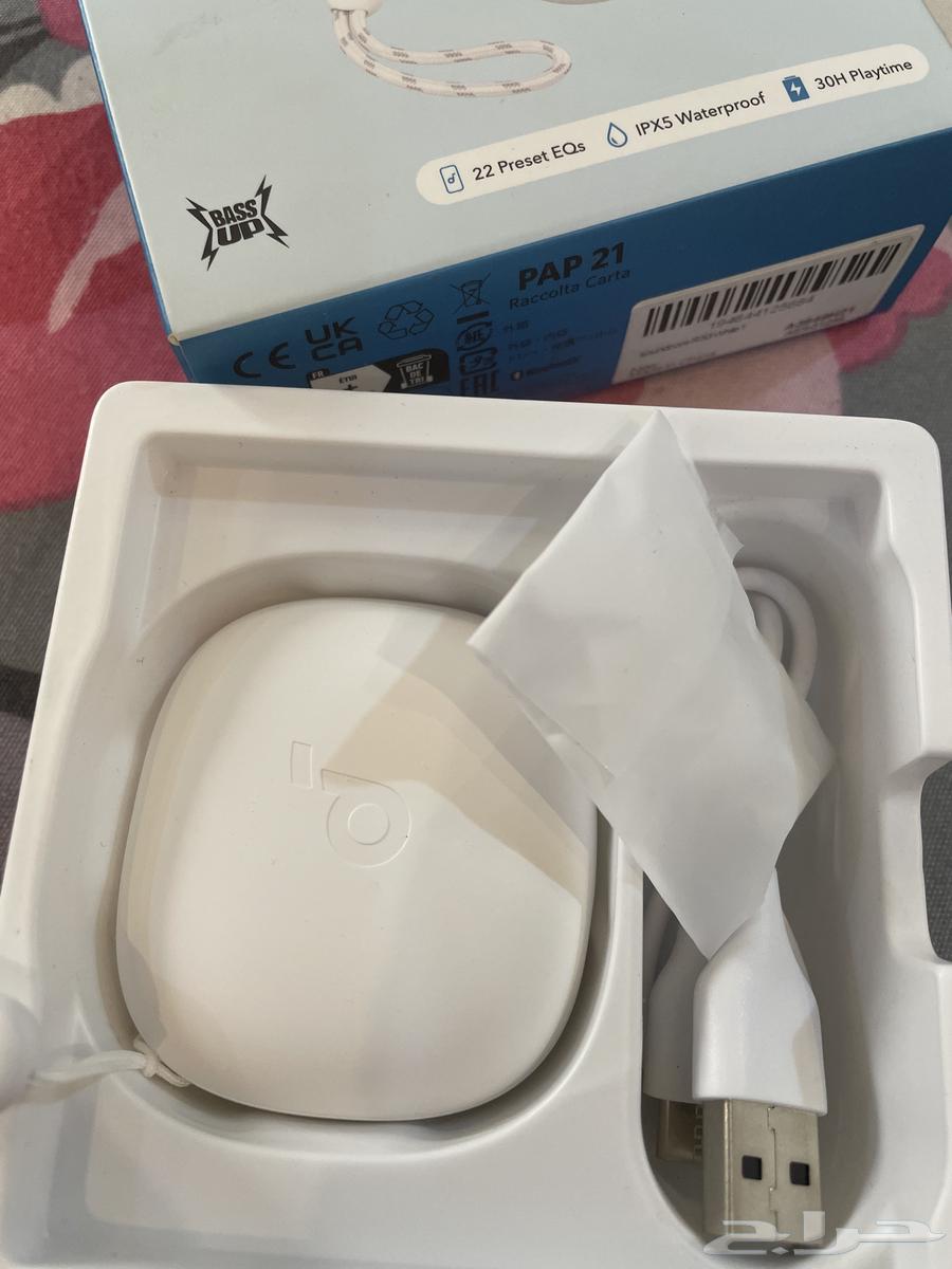 New Bluetooth headset, never used.64367391740033110