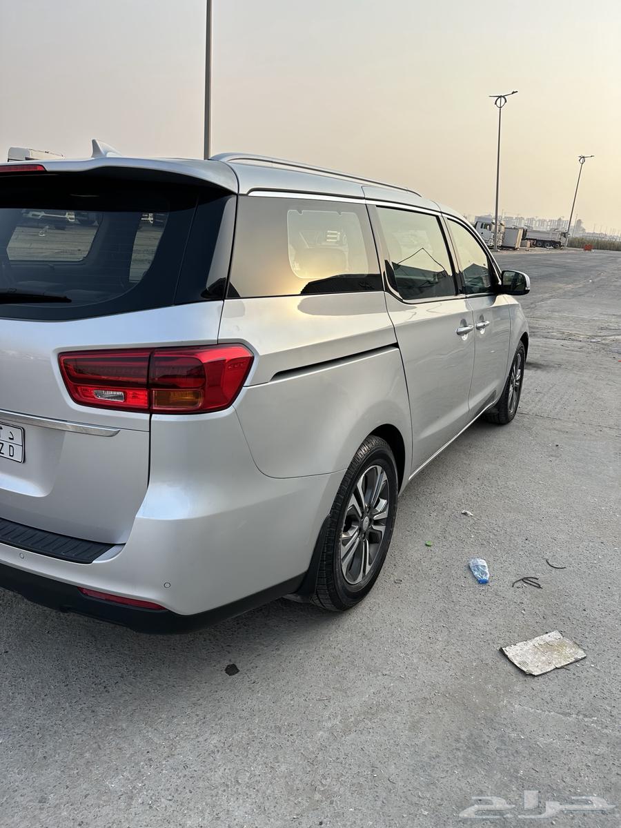 كيا كرنفال للبيع موديل 2019(بنزين)64515444691842112