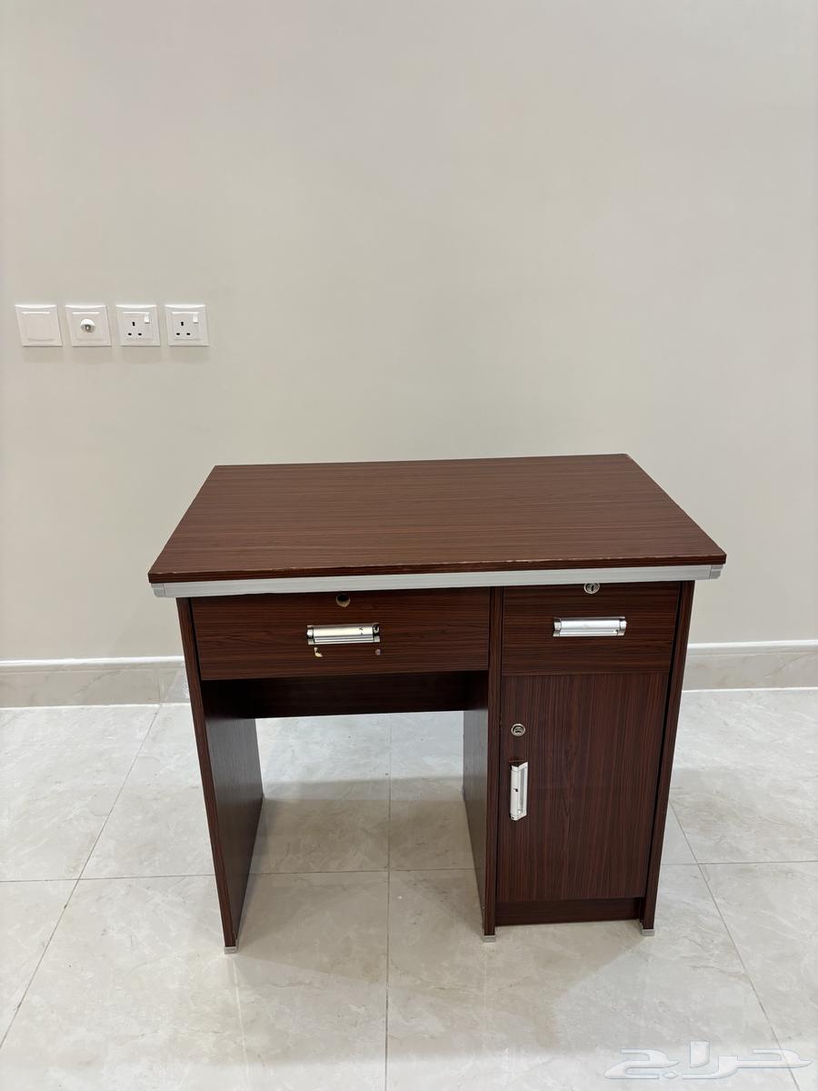 Computer or monitor table64372375215873110