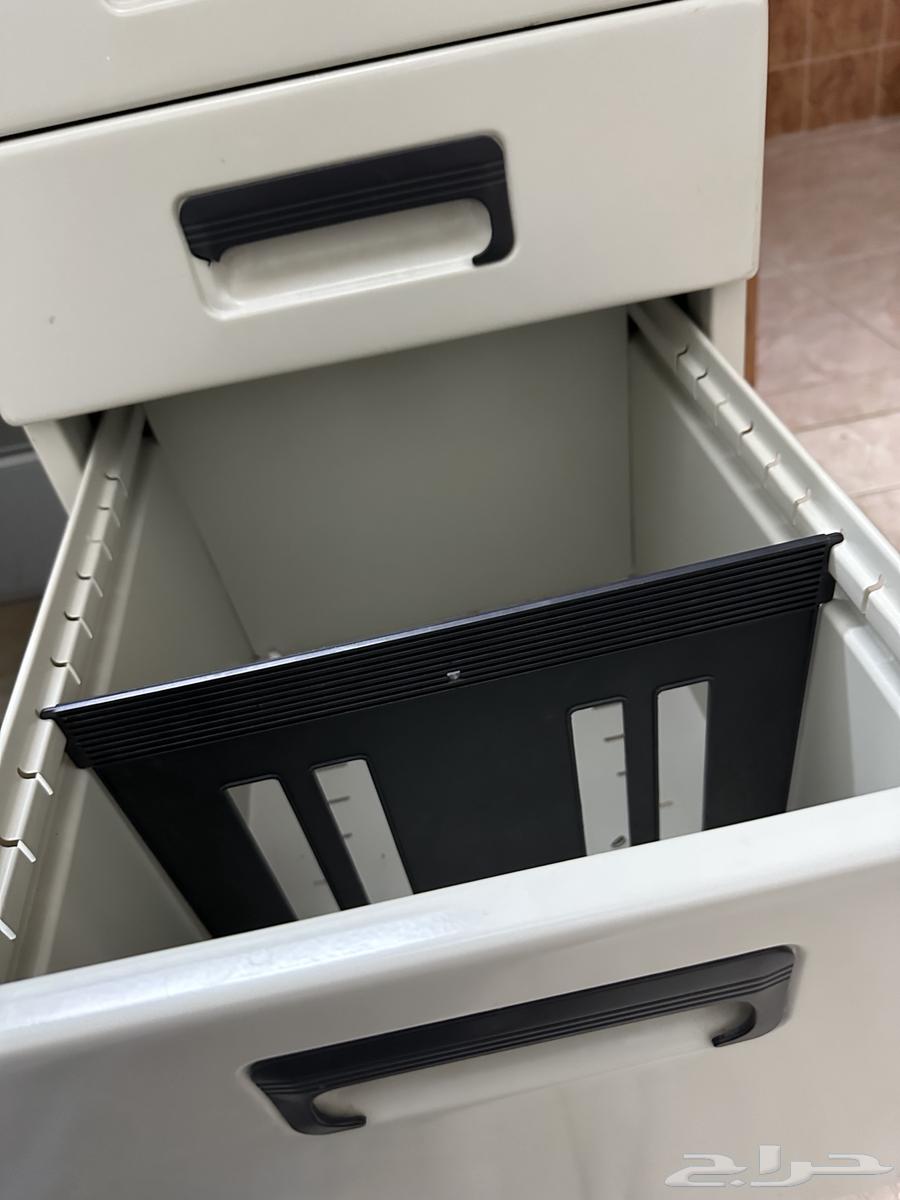 مكتب حديدي بسطح خشبي64375932139651111