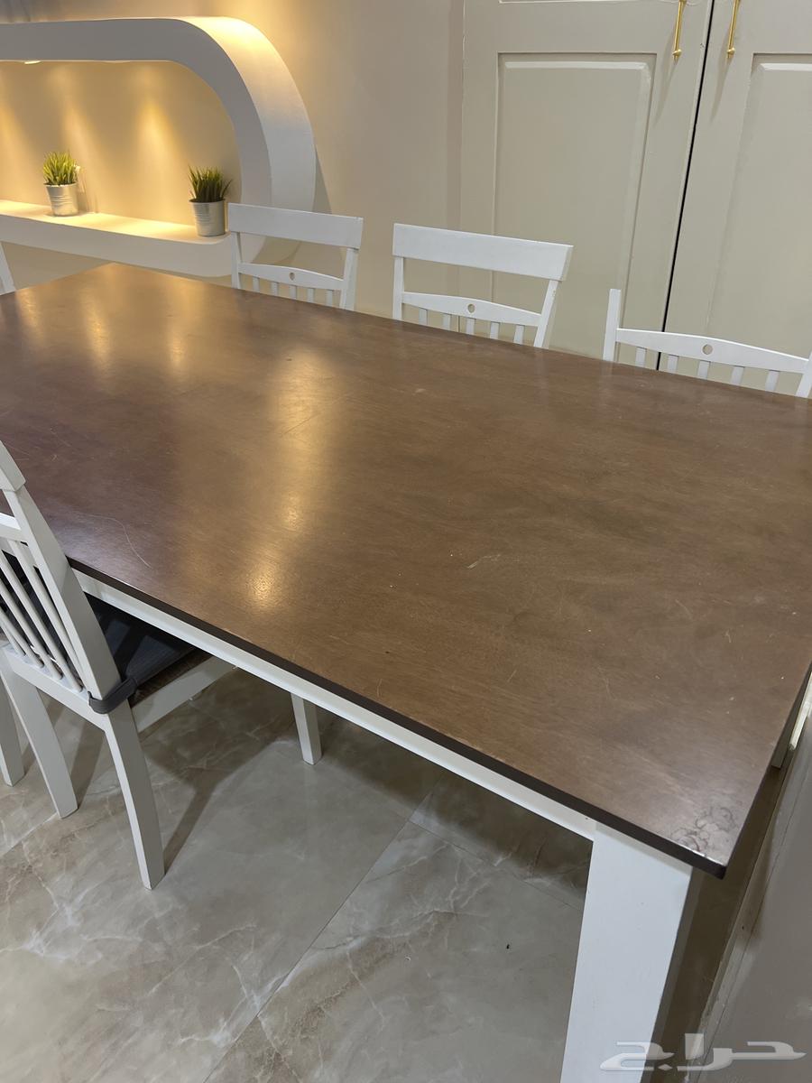 Dining table64370640962561113