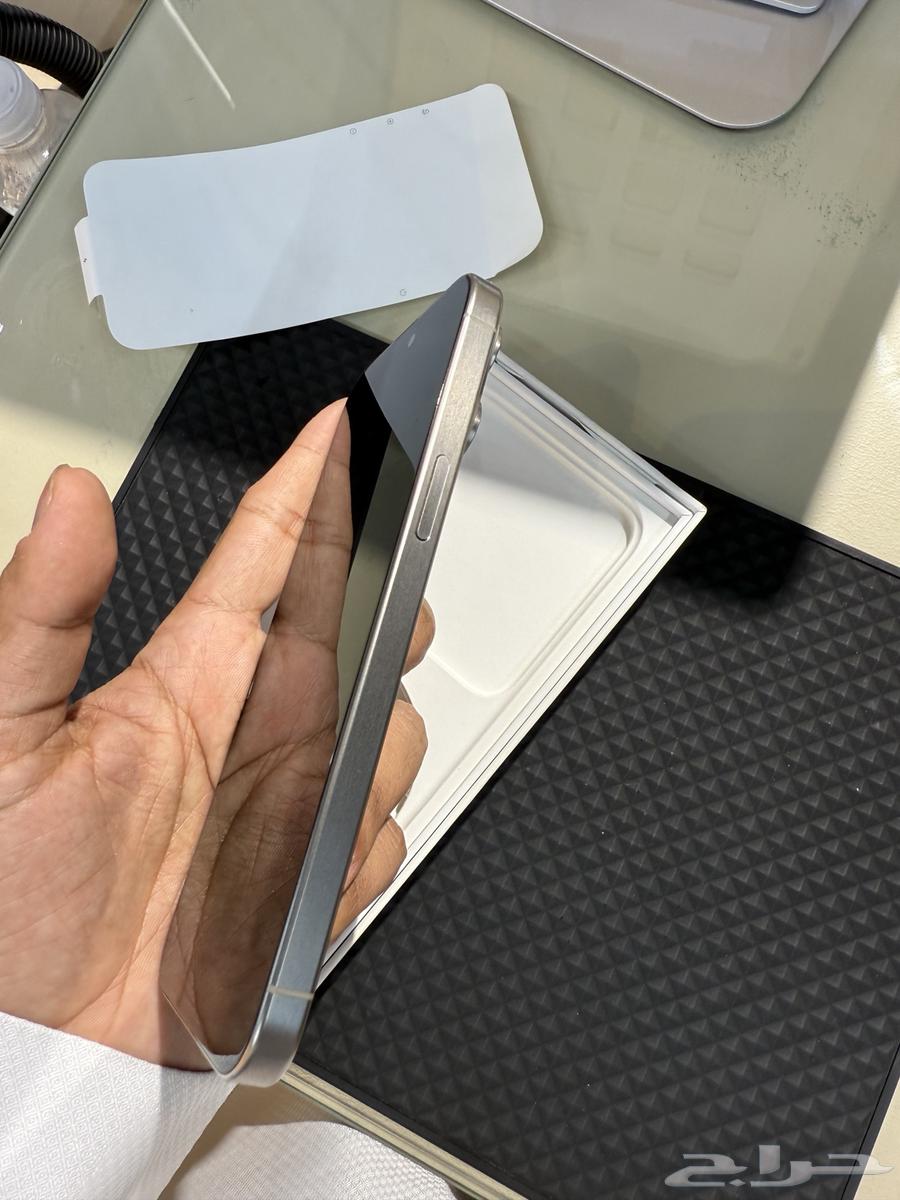 iPhone 15 Pro Max64372741058946113