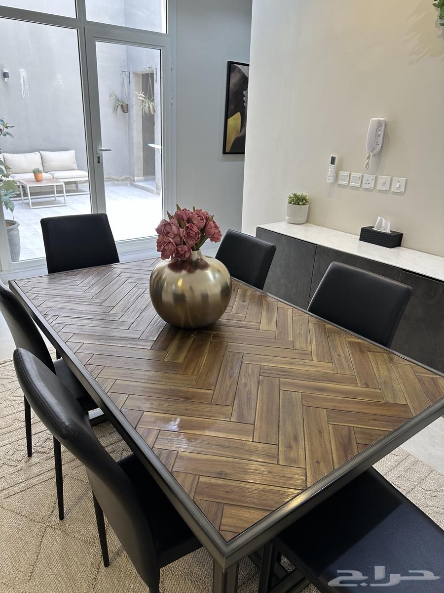 طاولة طعام فاخرة مع الكراسي64369557343747112