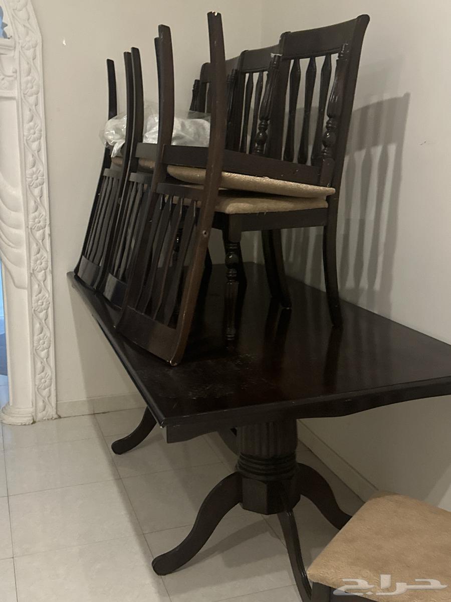 طاولة طعام و كنب و غرفة نوم للبيع64377123053827110