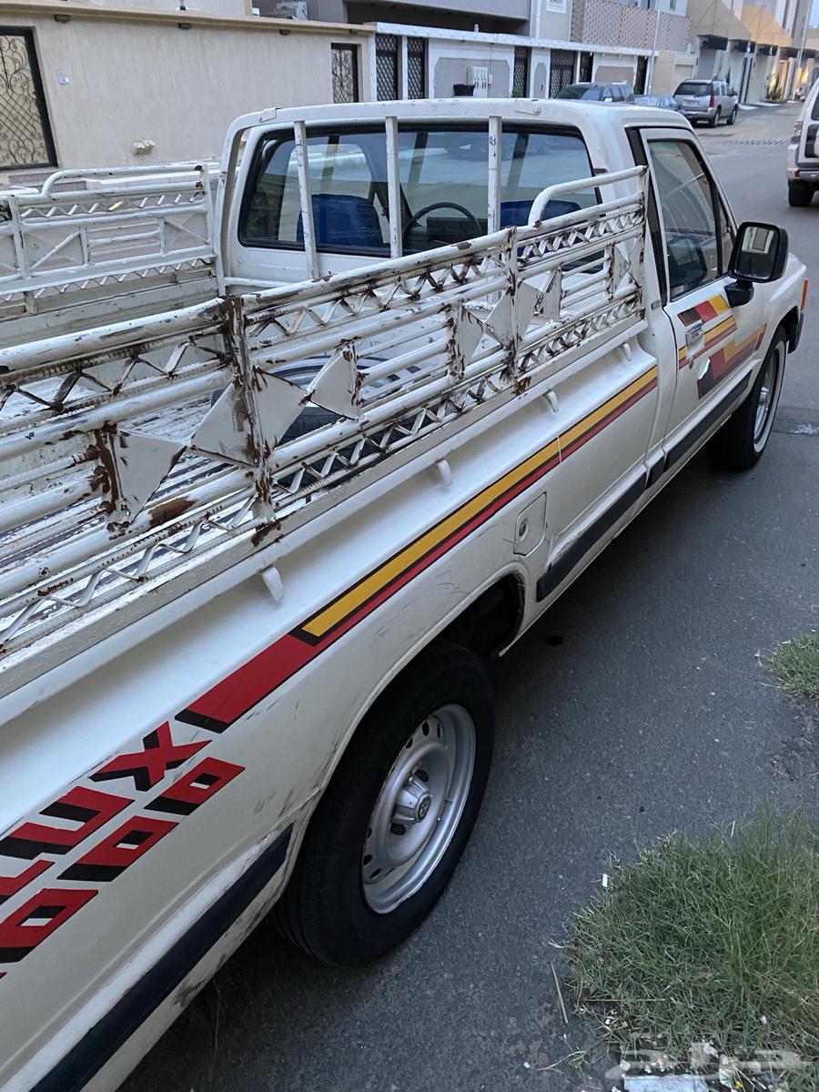 HiLux 85 Five Seaters64518339652738114