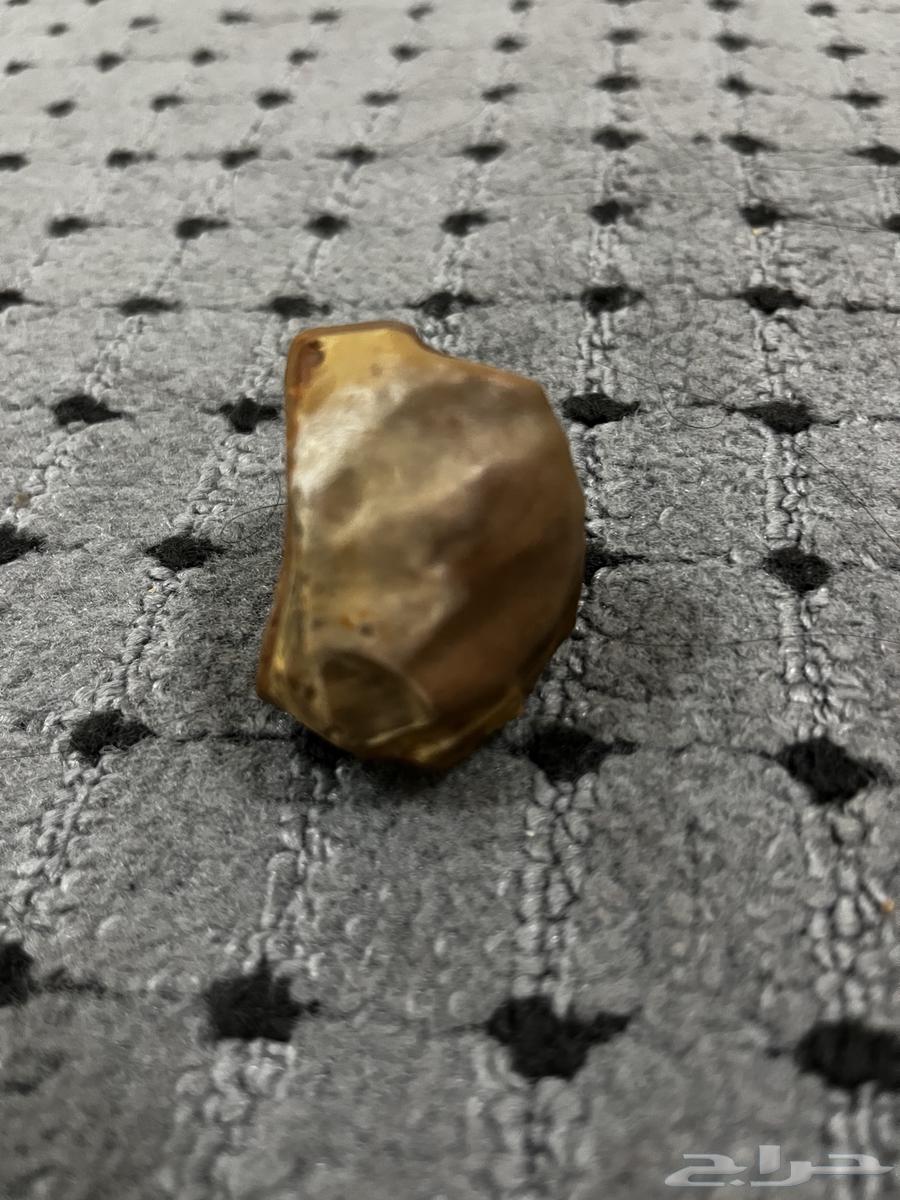 للبيع 10064371104113409112