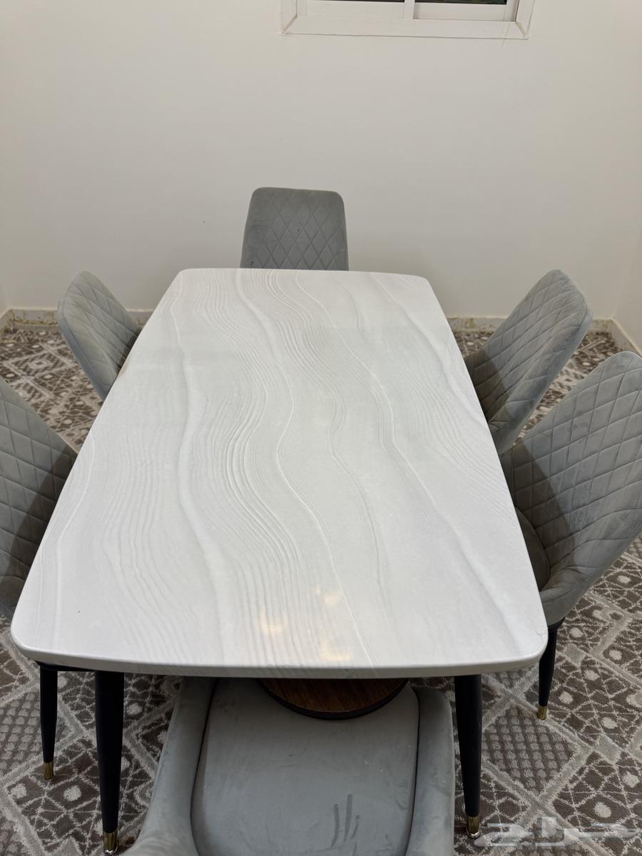 Dining table with 6 chairs64363309153793112