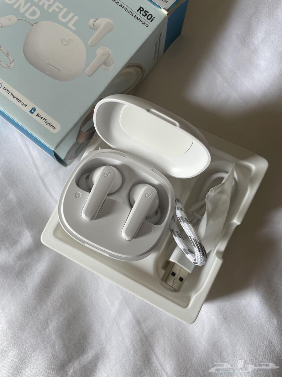 New Bluetooth headset, never used.64367391740033112